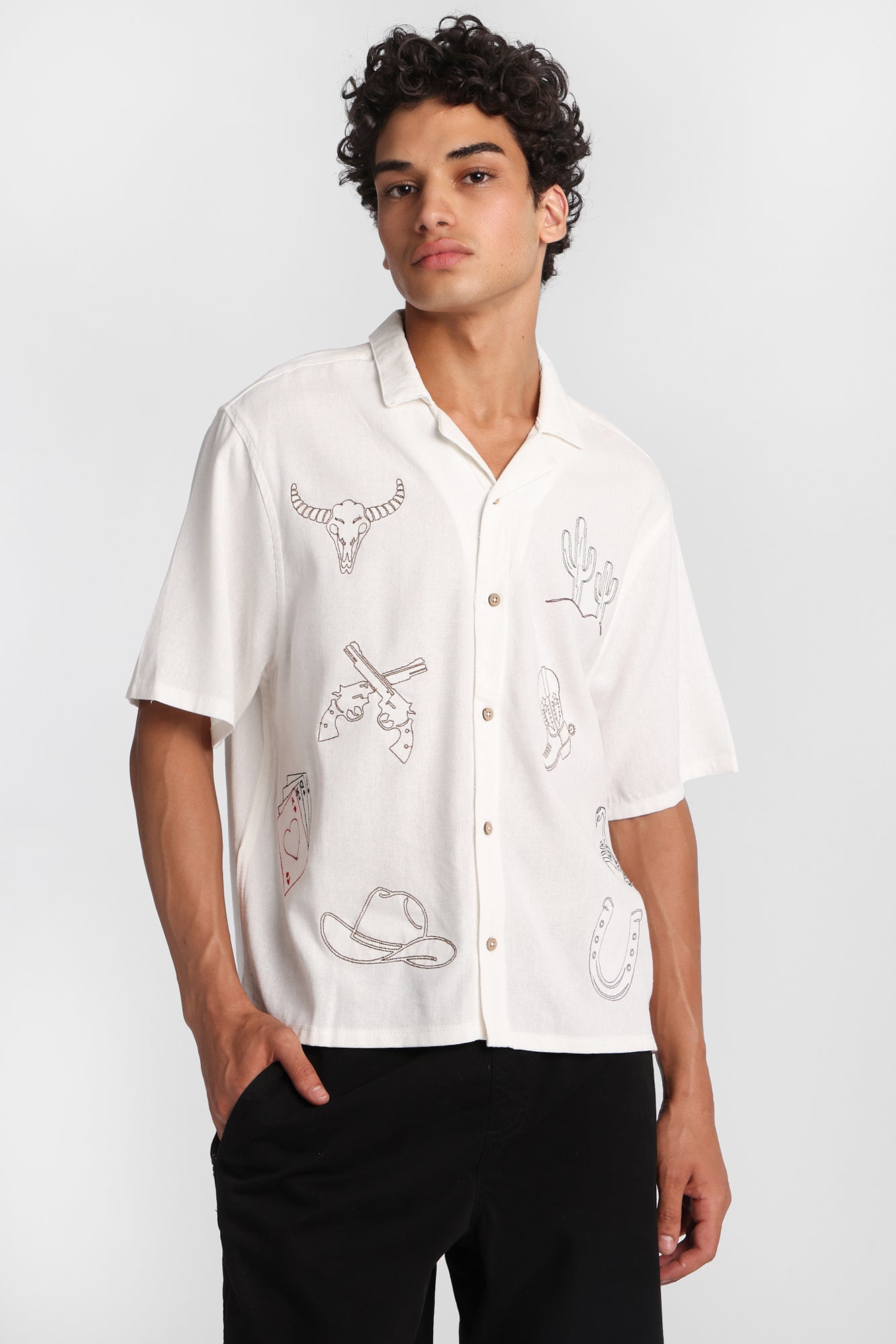 Chemise à manches courtes motif western brodé
