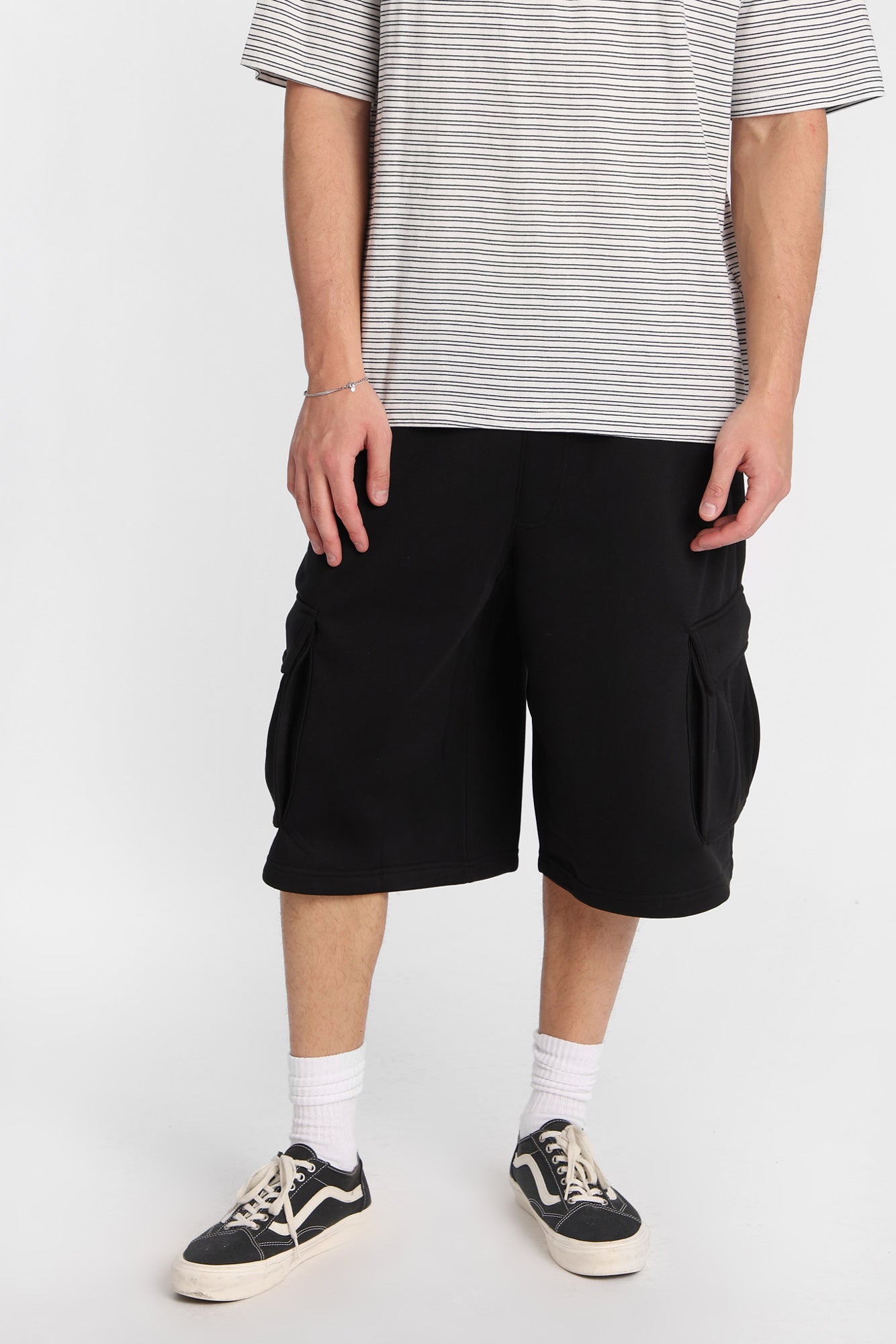 Short en molleton à poche cargo ample surdimensionné North Western