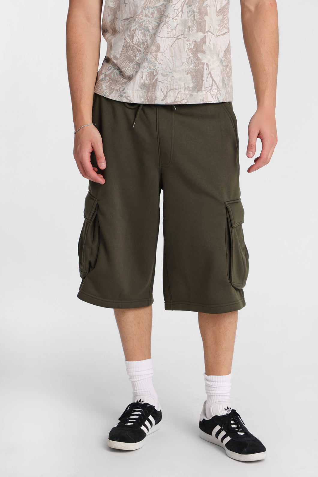 North Western Baggy Oversized Cargo Fleece Shorts – Bluenotes