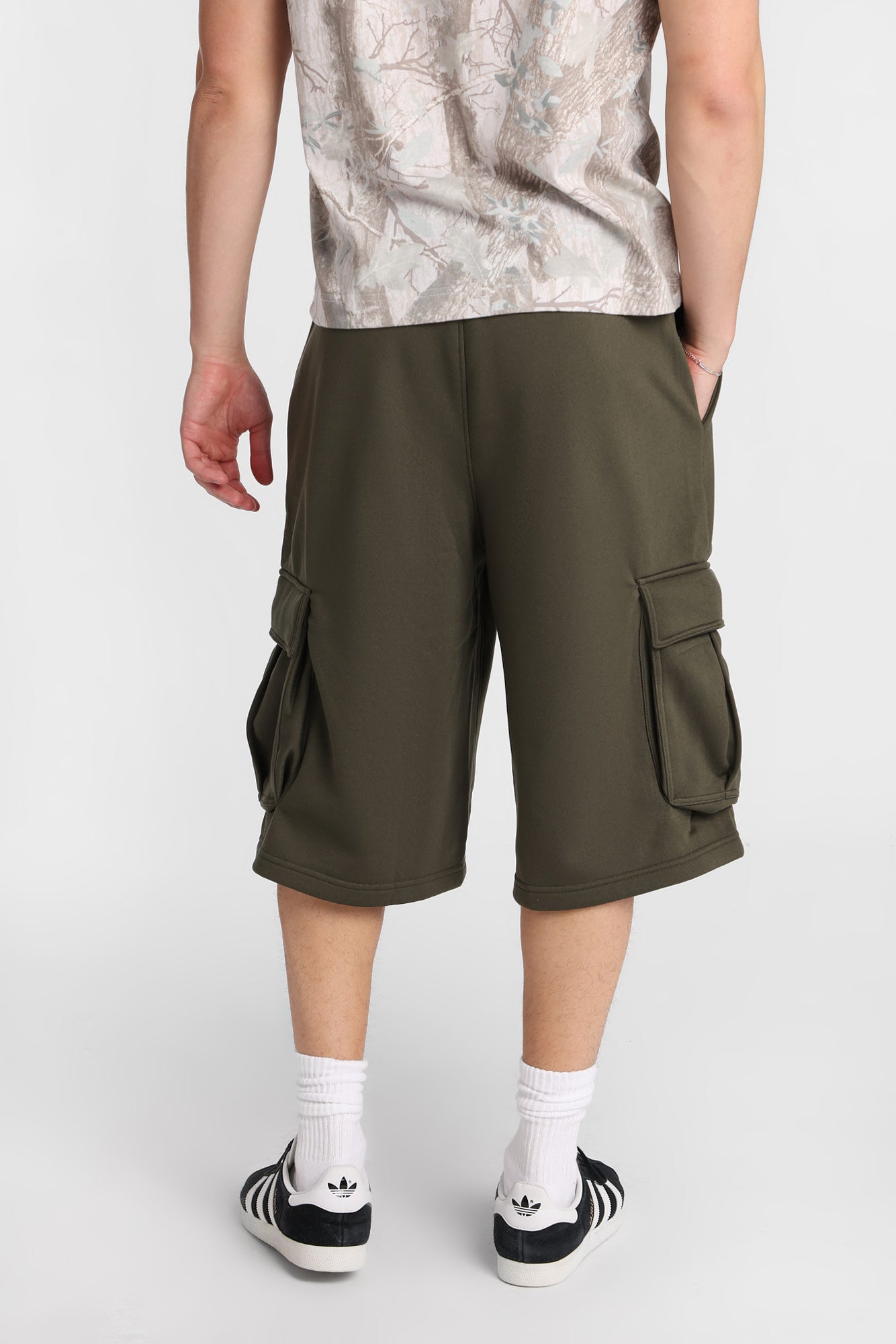 North Western Baggy Oversized Cargo Fleece Shorts – Bluenotes