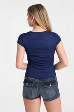 T-shirt Butterysoft à col Henley en tricot côtelé thumbnail 3