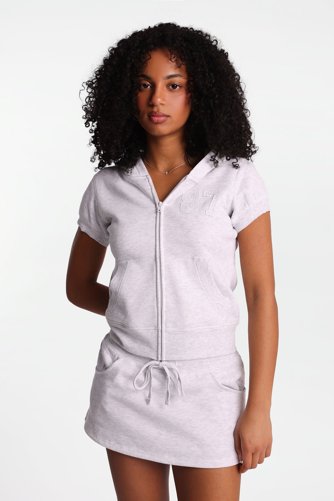 Chandail à capuche en molleton manches courtes zippé AERO