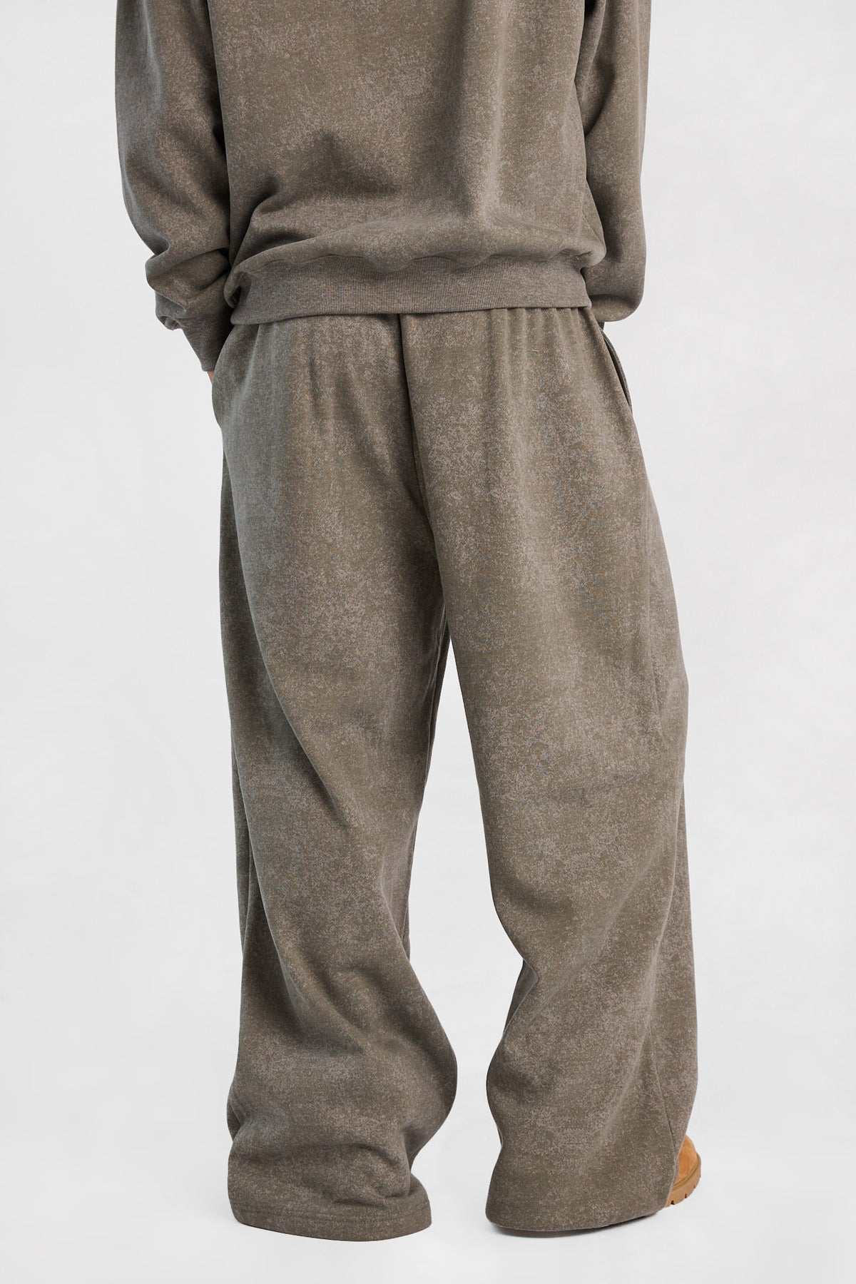 Zoo York Washed Super-Baggy Sweatpants