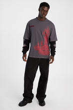T-shirt superposé à manches longues surdimensionné à graphique mystique Arsenic thumbnail 10