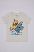 T-shirt graphique Winnie Et Eeyore Juste Chilling Winnie Lourson  pour fille thumbnail 1