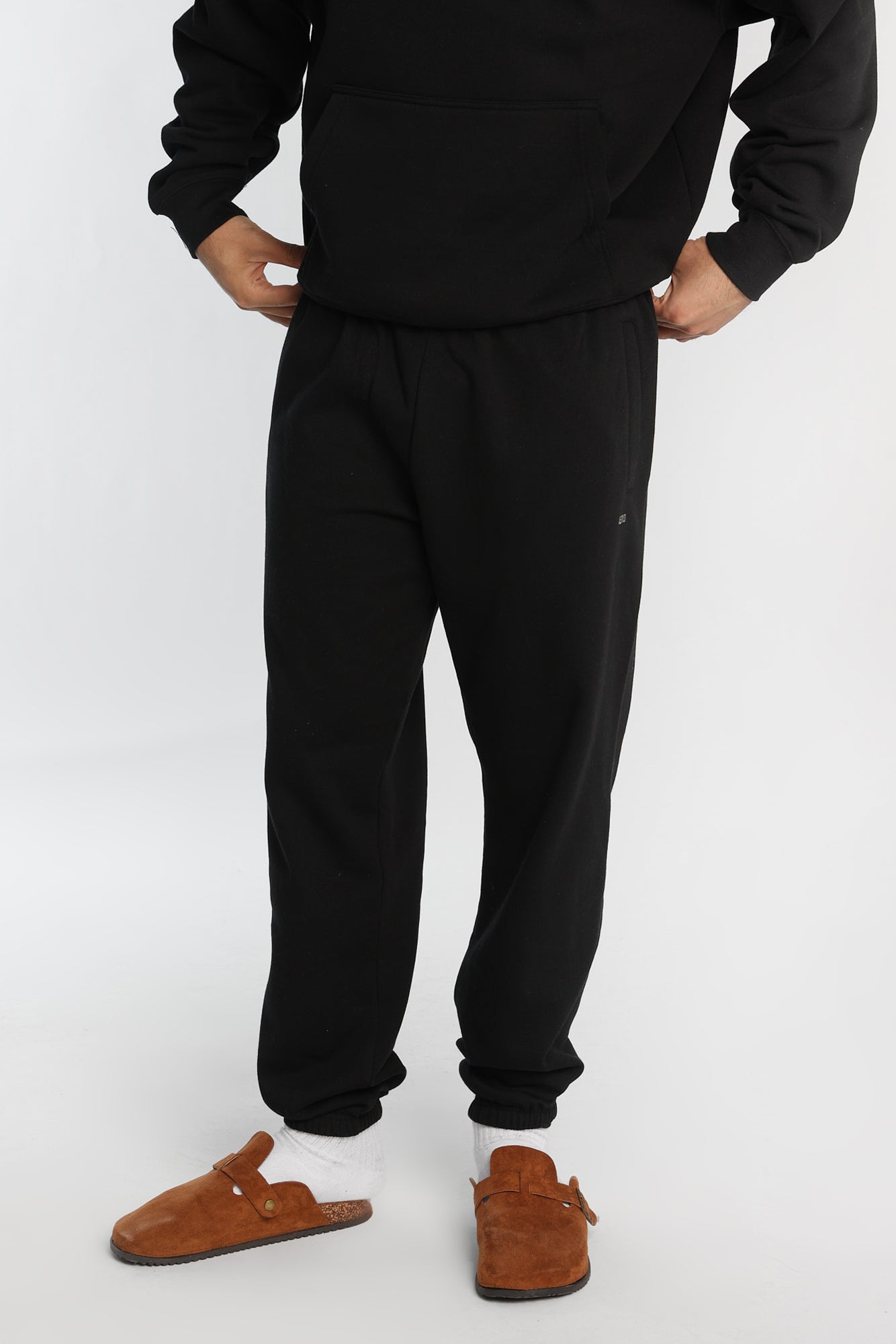 Pantalon en molleton brodé AERO