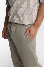Pantalon en molleton brodé AERO thumbnail 14