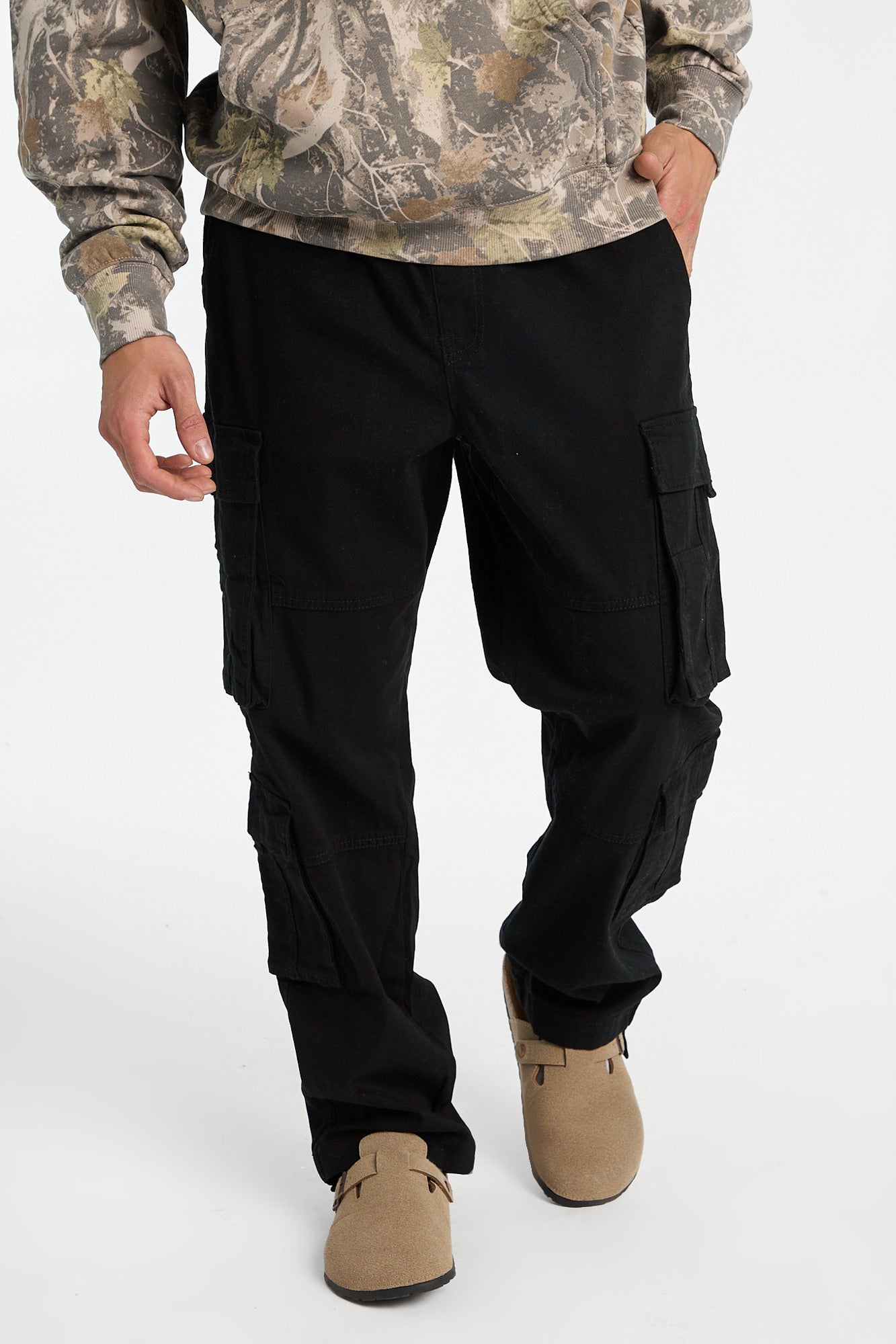 AERO Loose Cargo Twill Pants
