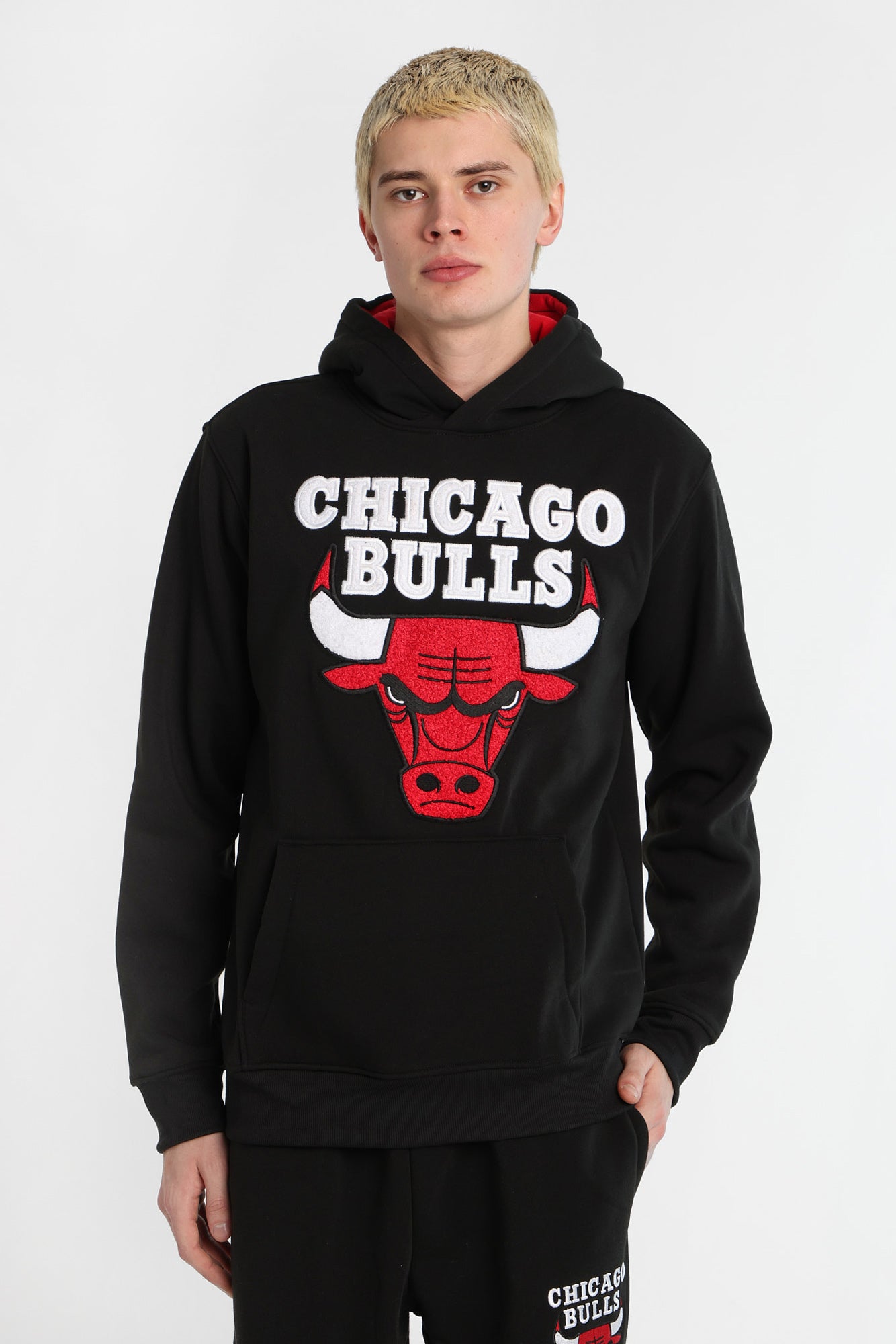 Pull a? capuchon à contraste appliqué chenille Chicago Bulls