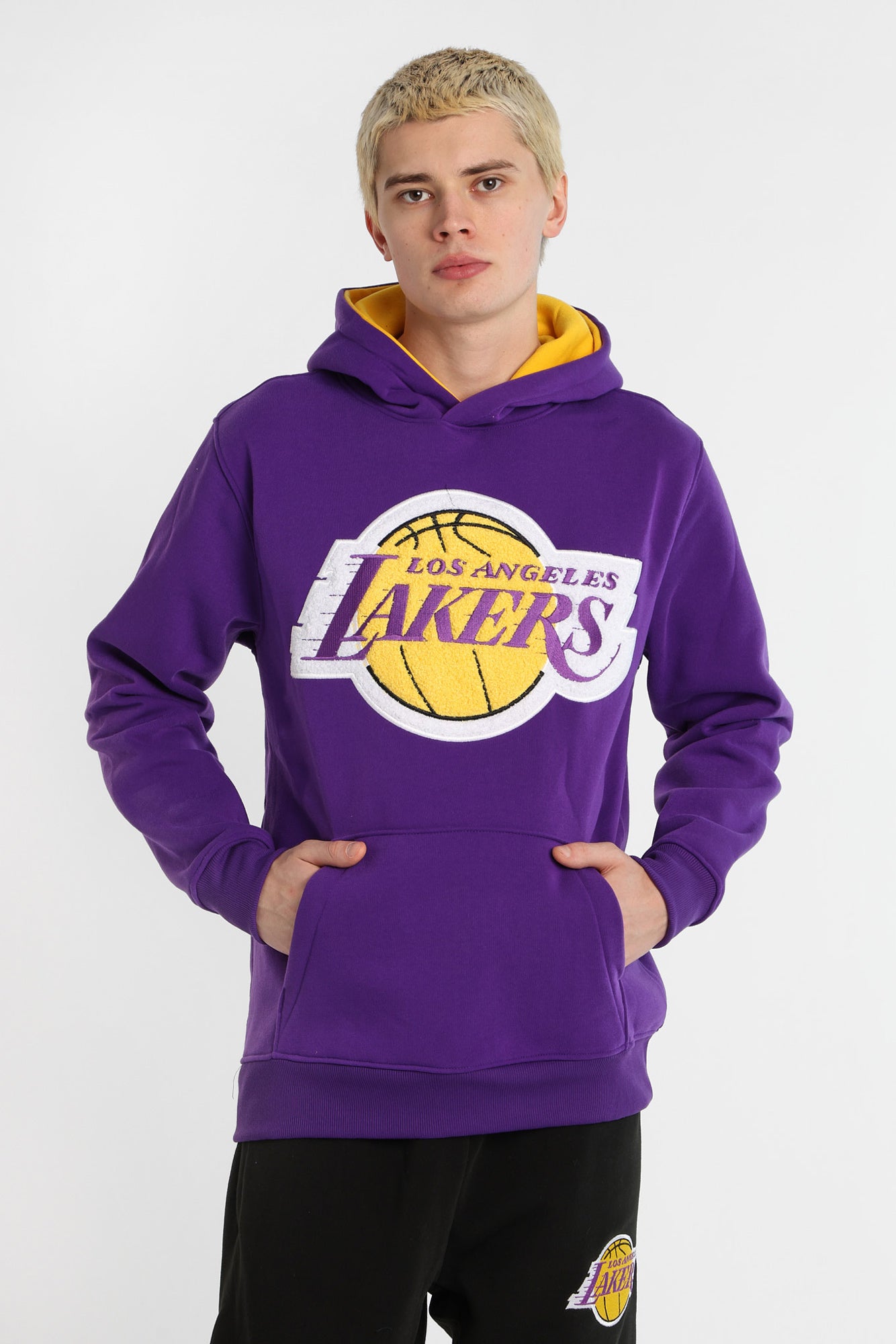 Pull a? capuchon à contraste appliqué chenille Los Angeles Lakers