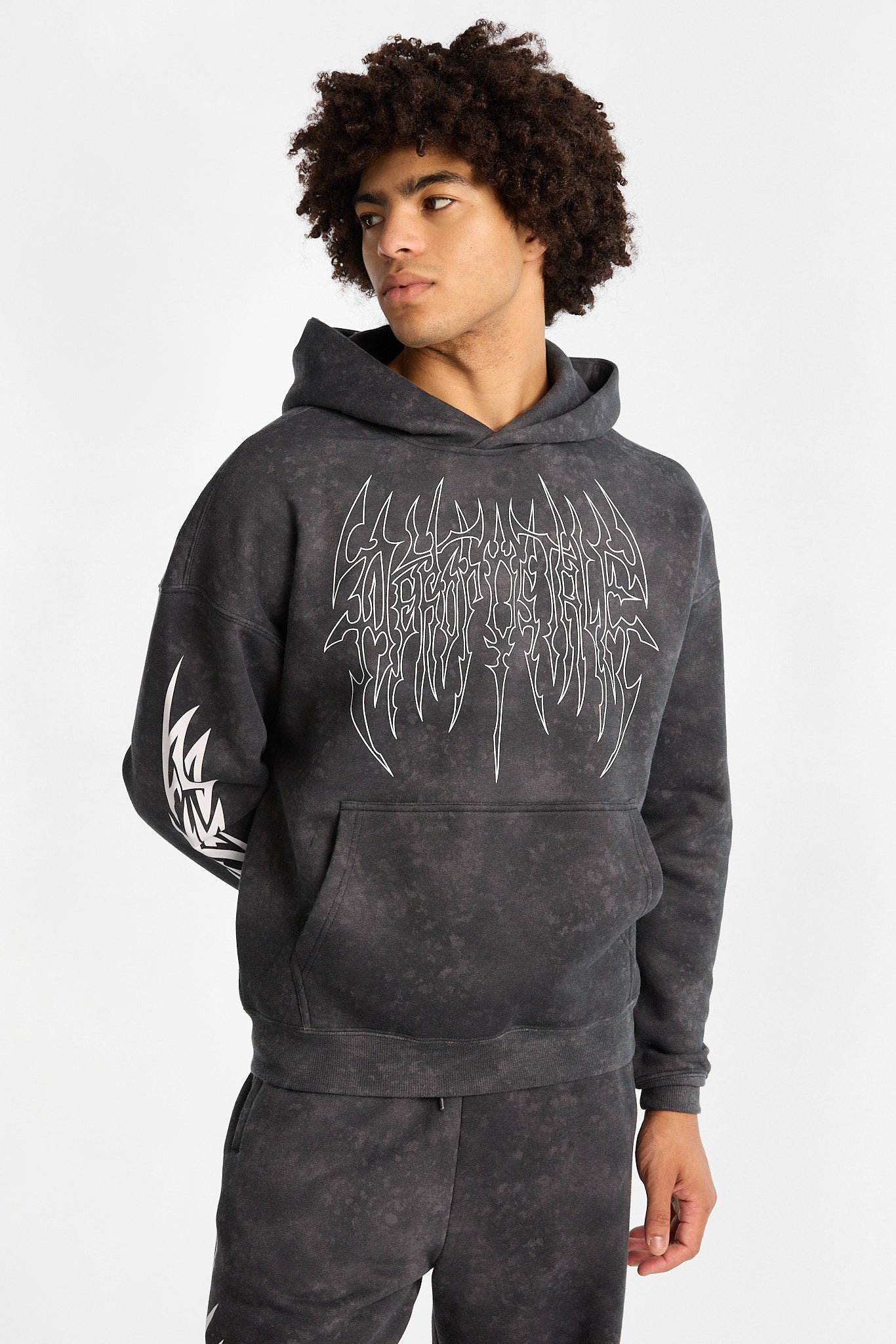 Aéropostale Cloud Soft Fleece Graphic Washed Boxy Hoodie