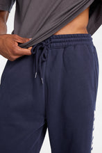 Pantalon en molleton à jambe ample appliqué en Cloud Fleece AERO thumbnail 2