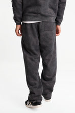 Pantalon en molleton à jambe ample délavé graphique AERO thumbnail 3