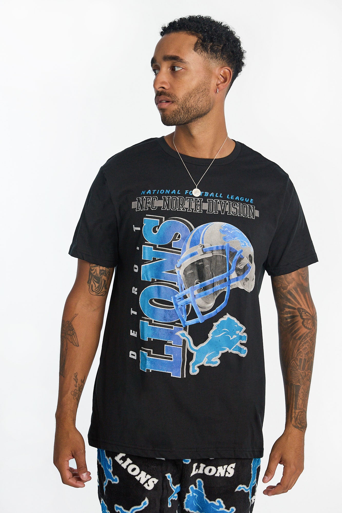 Detroit Lions Graphic Tee And Plush Pants Pajama 2-Piece Set