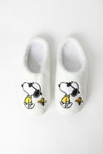 Peanuts Snoopy Plush Slippers thumbnail 1