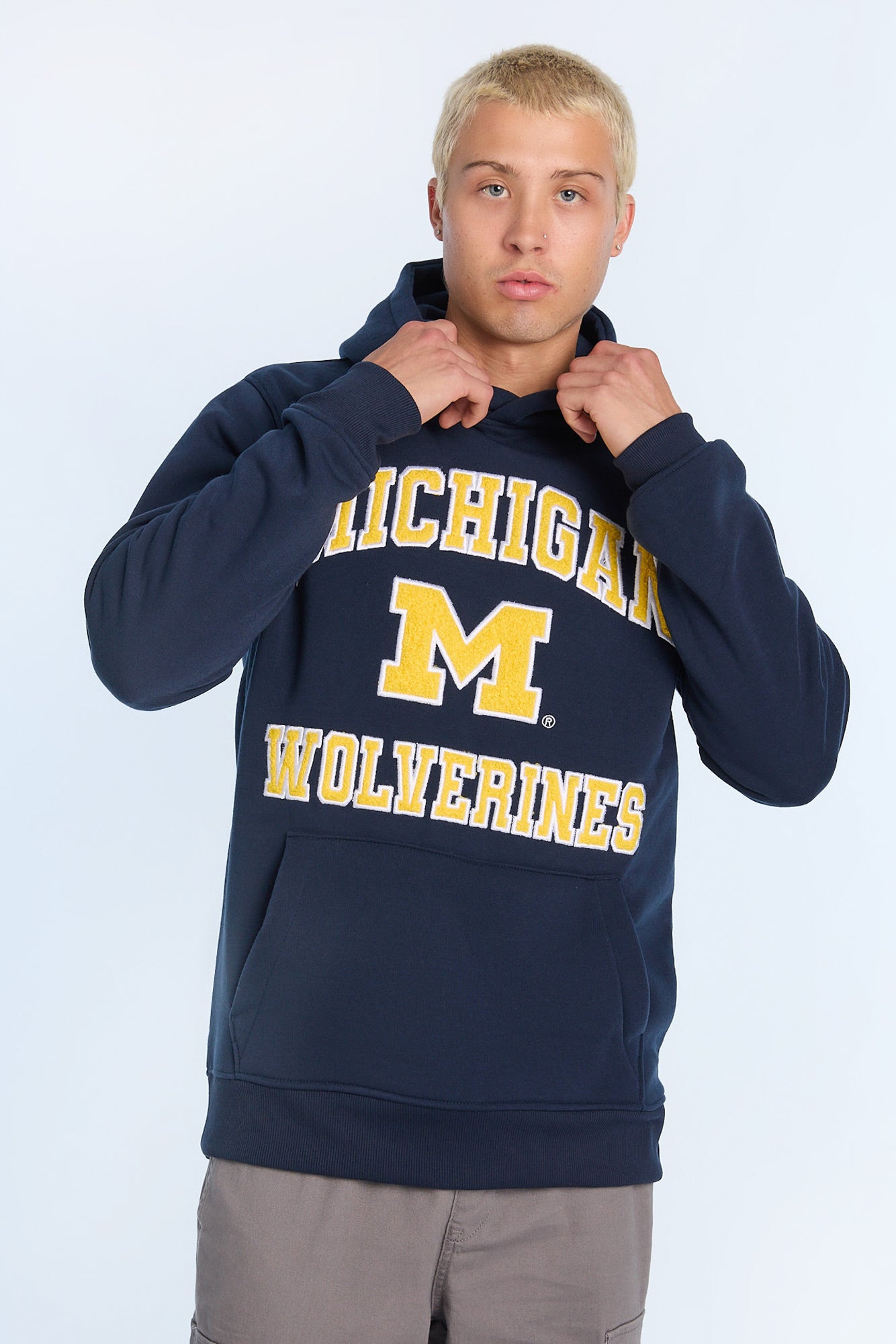 Pull a? capuchon graphique Michigan M