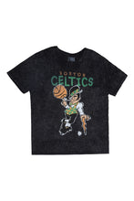 T-shirt délavé acide imprimé graphique Boston Celtics thumbnail 1