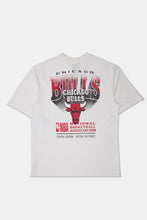 Chicago Bulls Gradient Graphic Oversized Tee thumbnail 1