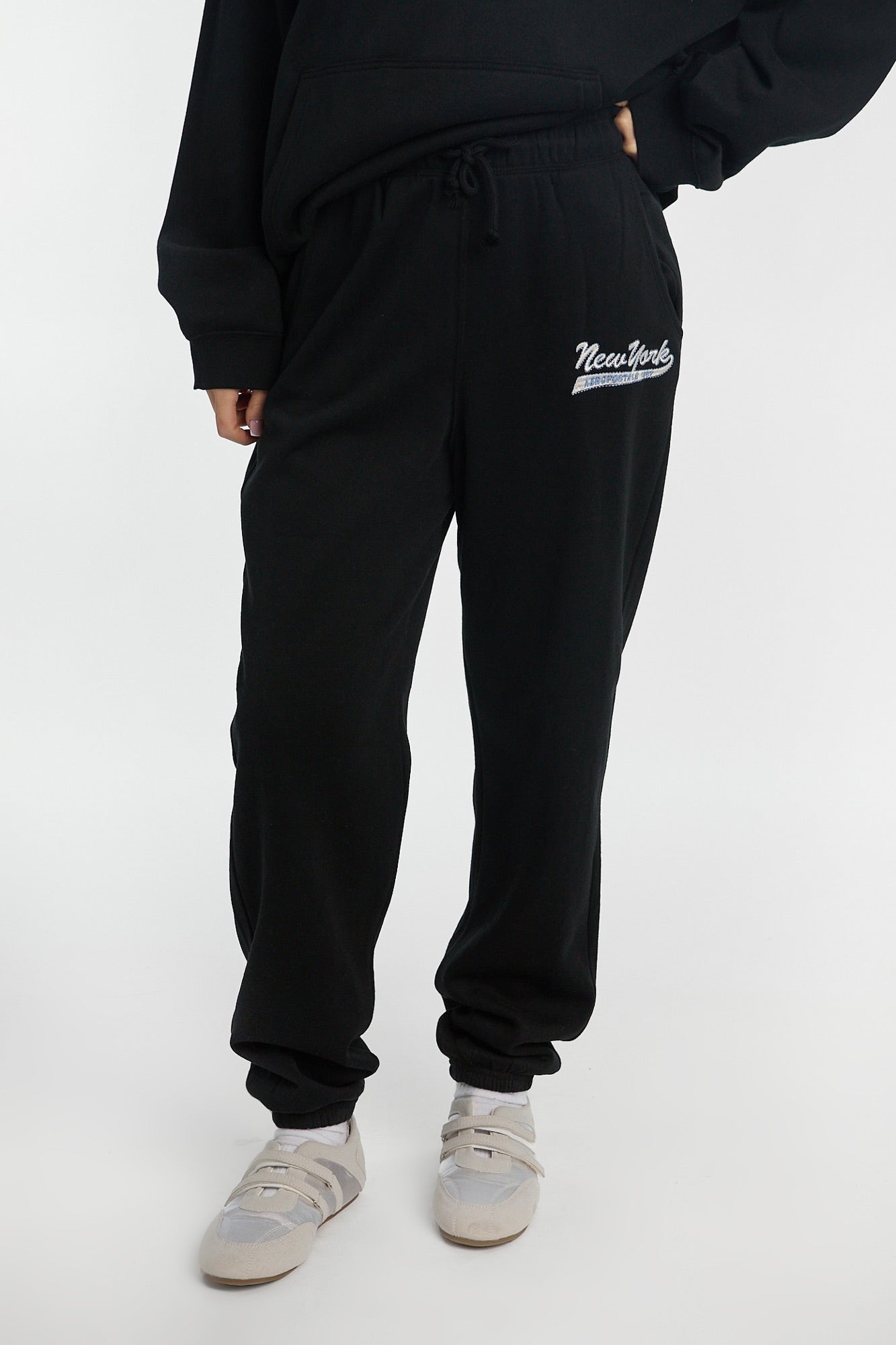 AERO Graphic Boyfriend Jogger