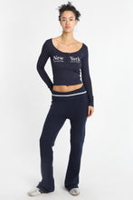T-shirt ajusté à col Henley à manches longues thumbnail 21