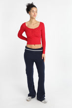 T-shirt ajusté à col Henley à manches longues thumbnail 25