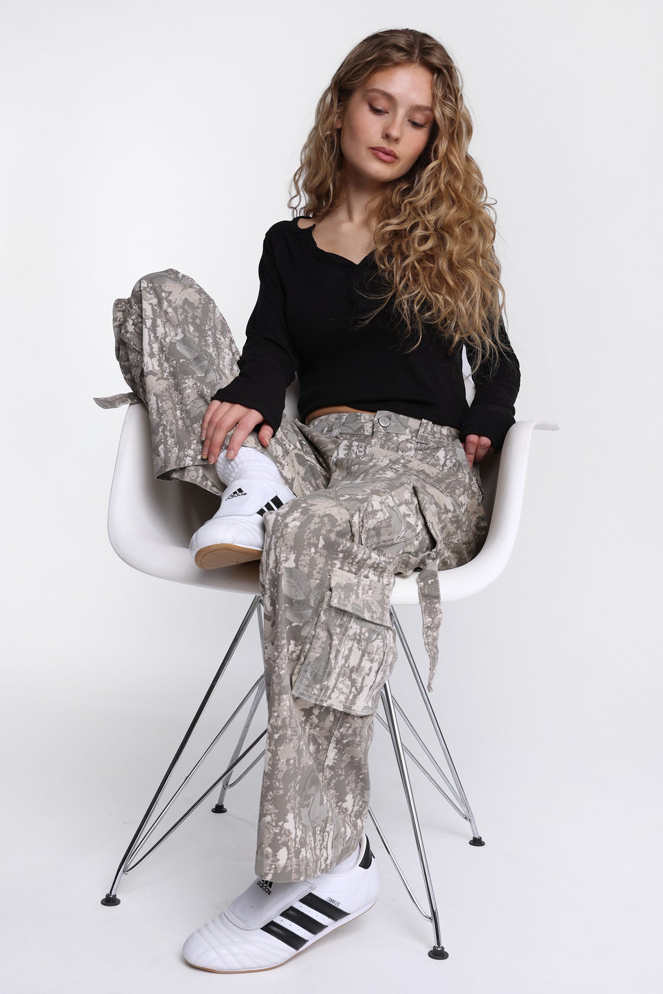 AERO Super High Rise Baggy Cargo Twill Pants