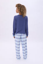 Ensemble pantalon t-shirt et chouchou pyjama en velour AERO  thumbnail 13