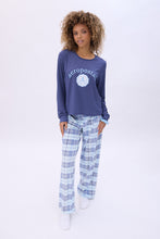 Ensemble pantalon t-shirt et chouchou pyjama en velour AERO  thumbnail 10