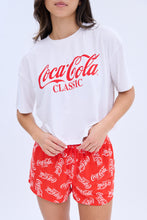 Ensemble short et t-shirt pyjama imprimé Coca-Cola thumbnail 3