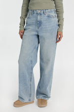 AERO Curvy High Rise Baggy Jeans thumbnail 1