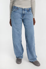 AERO Low Rise Baggy Wide Leg Jeans thumbnail 1