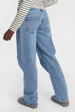 AERO Low Rise Baggy Wide Leg Jeans thumbnail 2