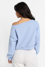 Chandail molletonné à grand décolleté bateau imprimé Peanuts Snoopy thumbnail 3