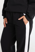 Pantalon en molleton à jambe large imprimé Hello Kitty néon thumbnail 2