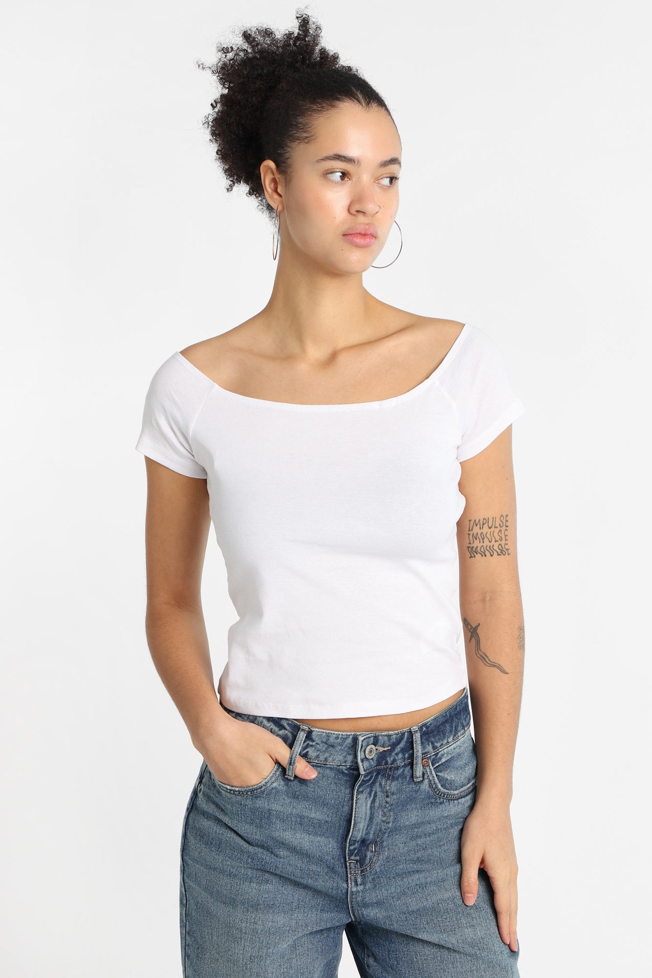 AERO Off-Shoulder Short Sleeve Tee