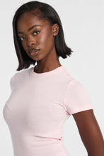 T-shirt moulant en tricot co?telé a? col ras du cou manches courtes AERO thumbnail 19