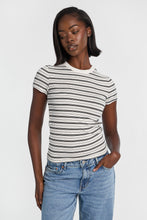 T-shirt moulant en tricot co?telé a? col ras du cou manches courtes AERO thumbnail 22