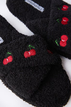 Pantoufles en bouclée pelucheuses croisées avec broderie thumbnail 5