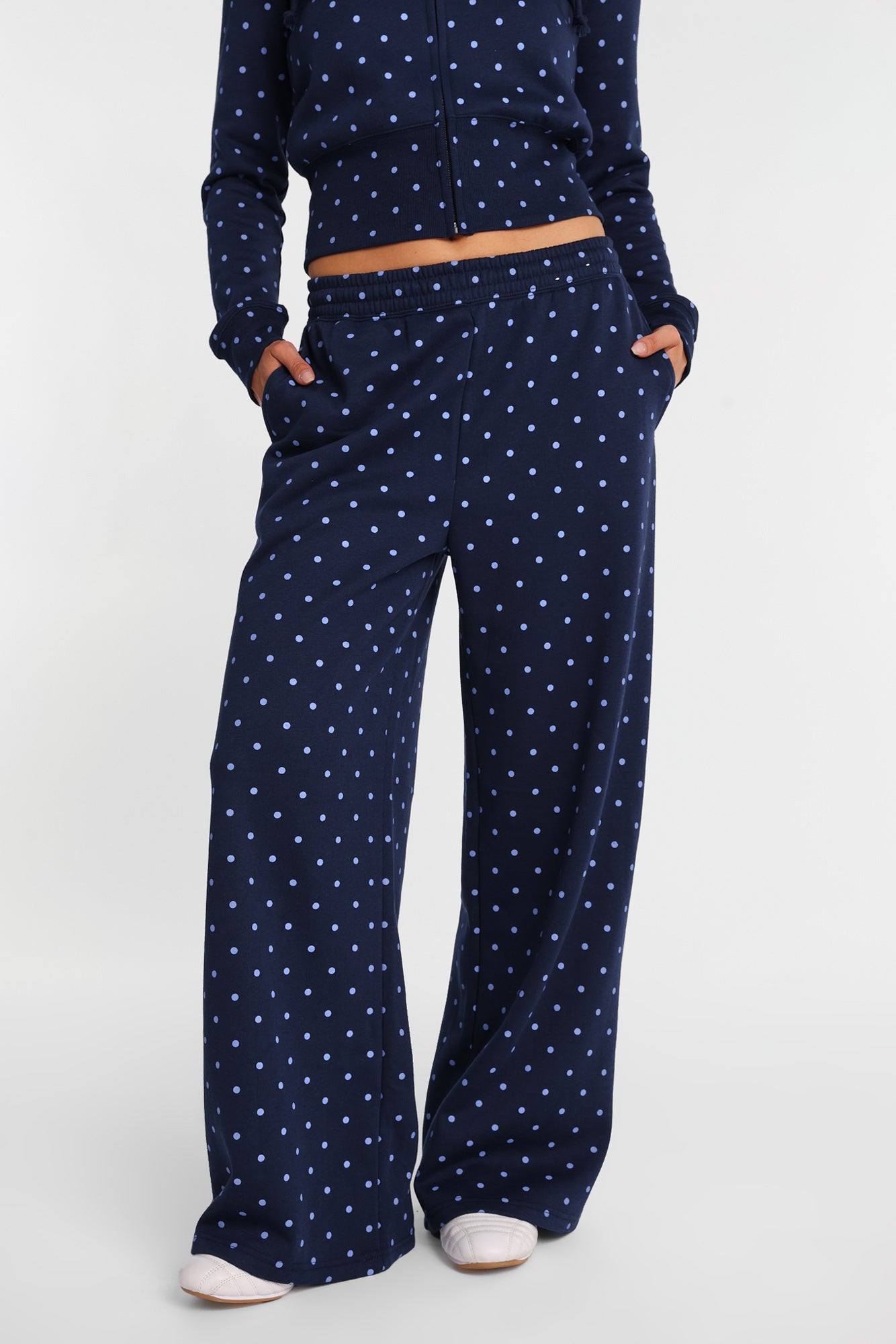 Pantalon en molleton à jambe large motif imprimé AERO