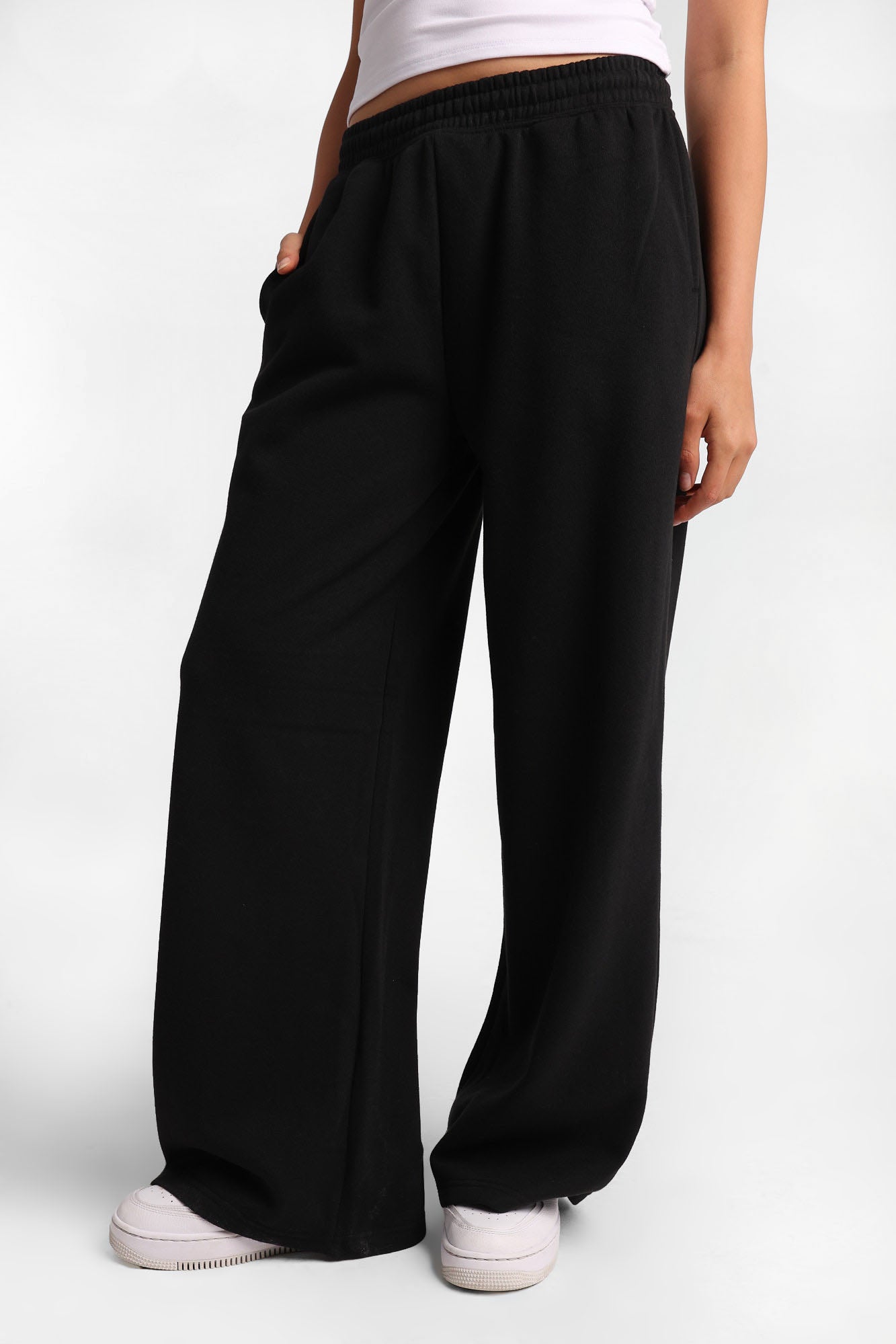 AERO Wide Leg Sweatpants