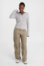 Cardigan à capuchon boutonné en tricot de câble thumbnail 4