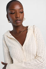 Cardigan à capuchon boutonné en tricot de câble thumbnail 6
