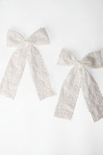 AERO Lace Bow Hair Clips 2-Pack thumbnail 3
