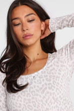 Haut pyjama à manches longues en tricot pointelle thumbnail 3