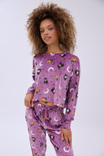 Ensemble pantalon et t-shirt pyjama en velour imprimé Hello Kitty And Friends thumbnail 2