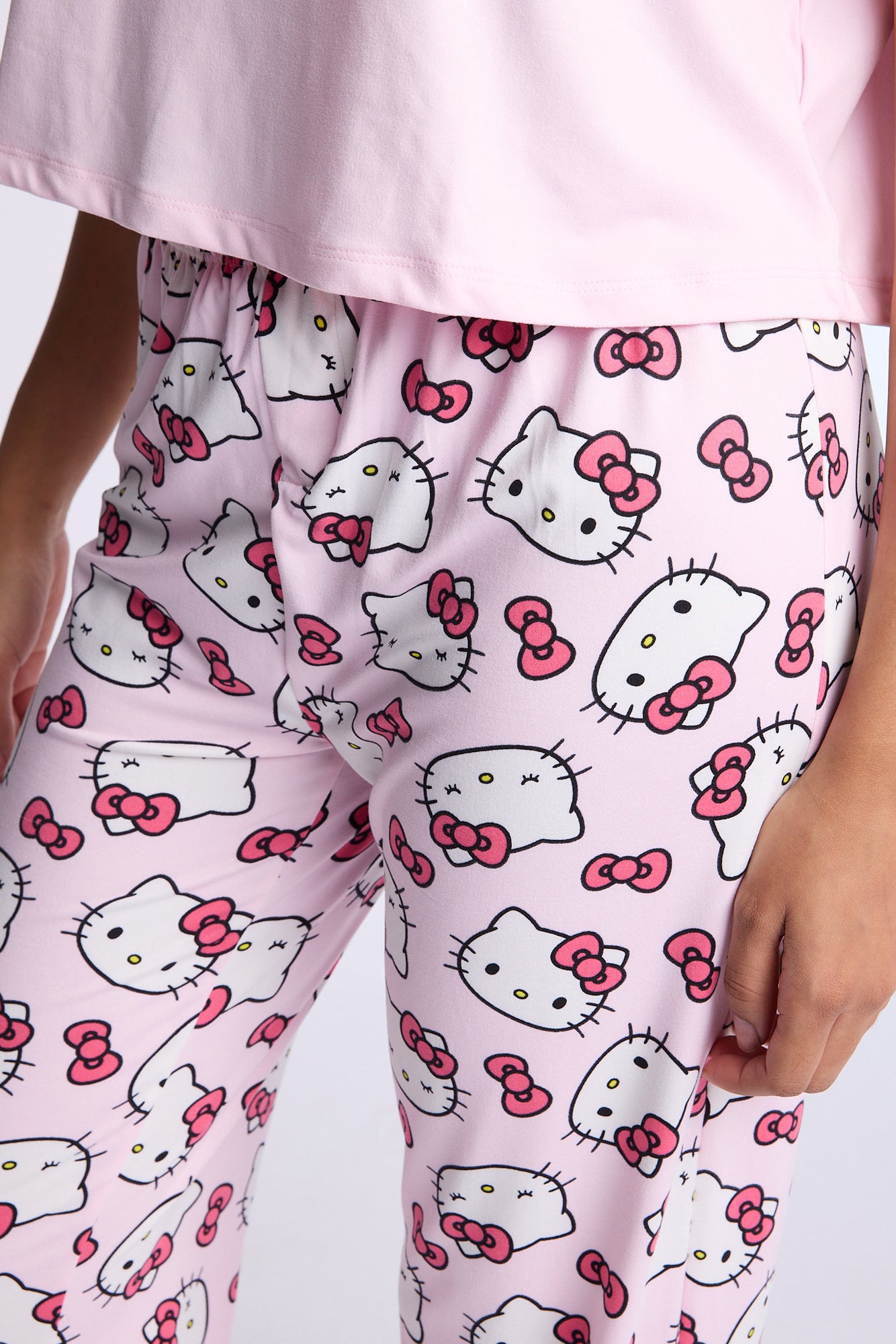 Hello Kitty × tbhルームウェアセット 限定 Hello Kitty × tbhルームウェアセット 限定 Hello Kitty × tbh