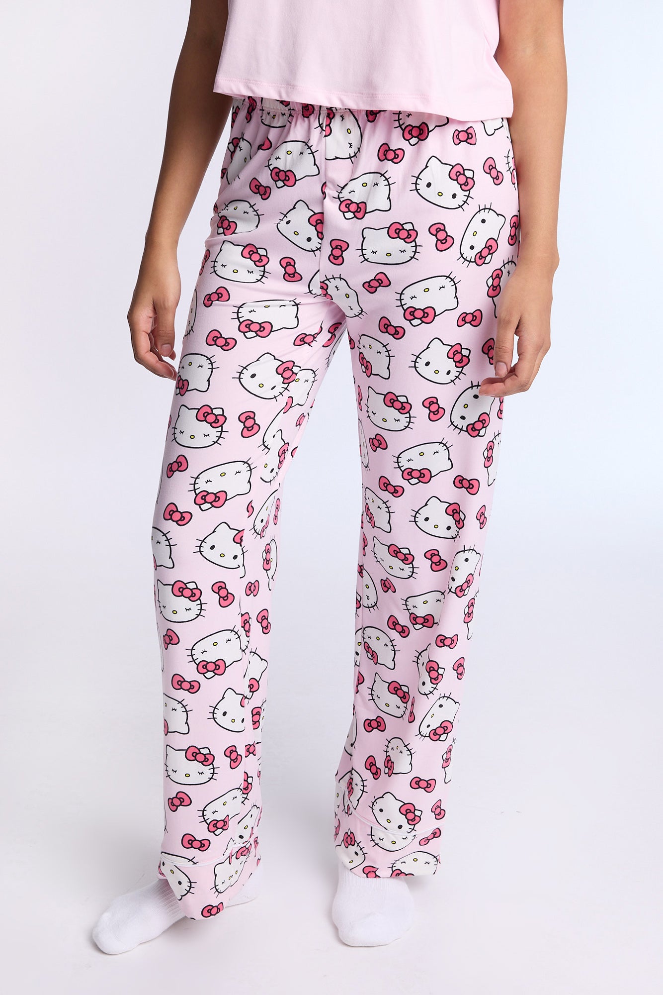Hello Kitty × tbhルームウェアセット 限定 Hello Kitty × tbhルーム