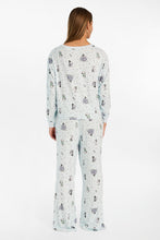 Ensemble haut à manche longue et pantalon pyjama à jambe large imprimé Peanuts Snoopy enneigé thumbnail 4