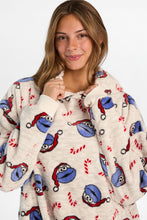 Chandail-couverture à capuche surdimensionné en peluche imprimé des fêtes Cookie Monster thumbnail 2