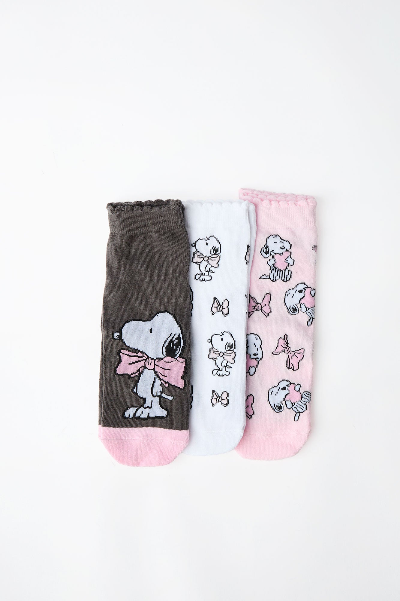 Peanuts Snoopy Bow Scalloped Ankle Socks 3-Pack